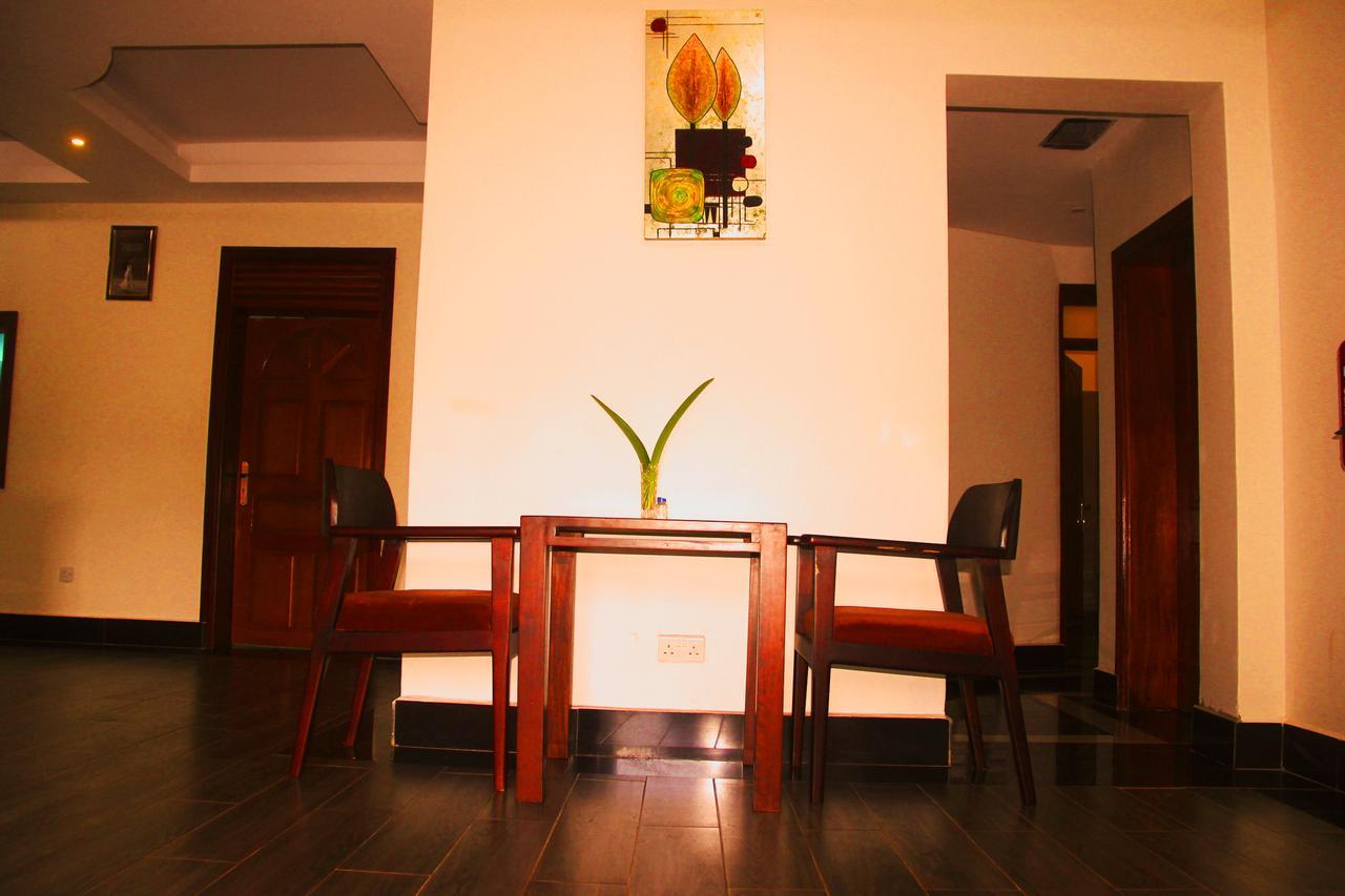 Cepha'S Inn Kabale Екстериор снимка