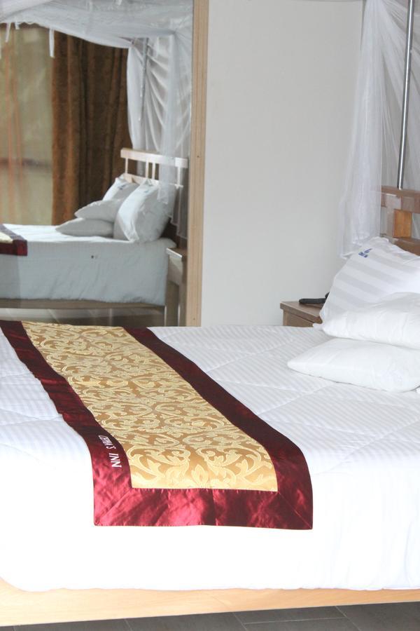 Cepha'S Inn Kabale Екстериор снимка