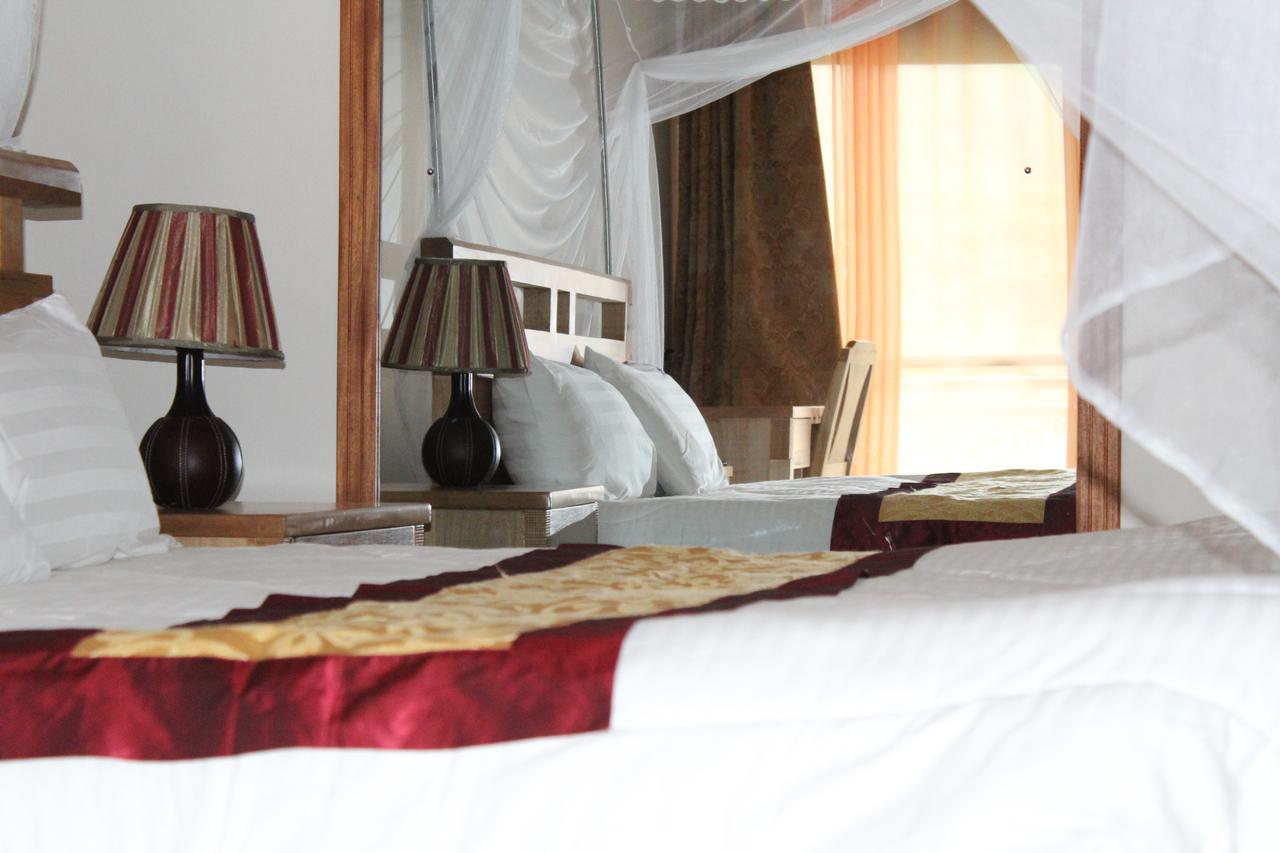Cepha'S Inn Kabale Екстериор снимка