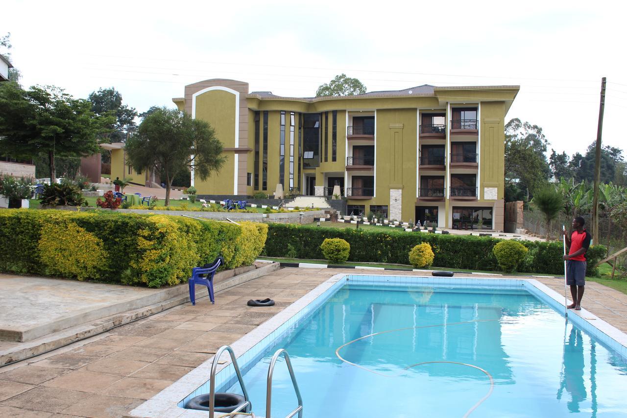 Cepha'S Inn Kabale Екстериор снимка
