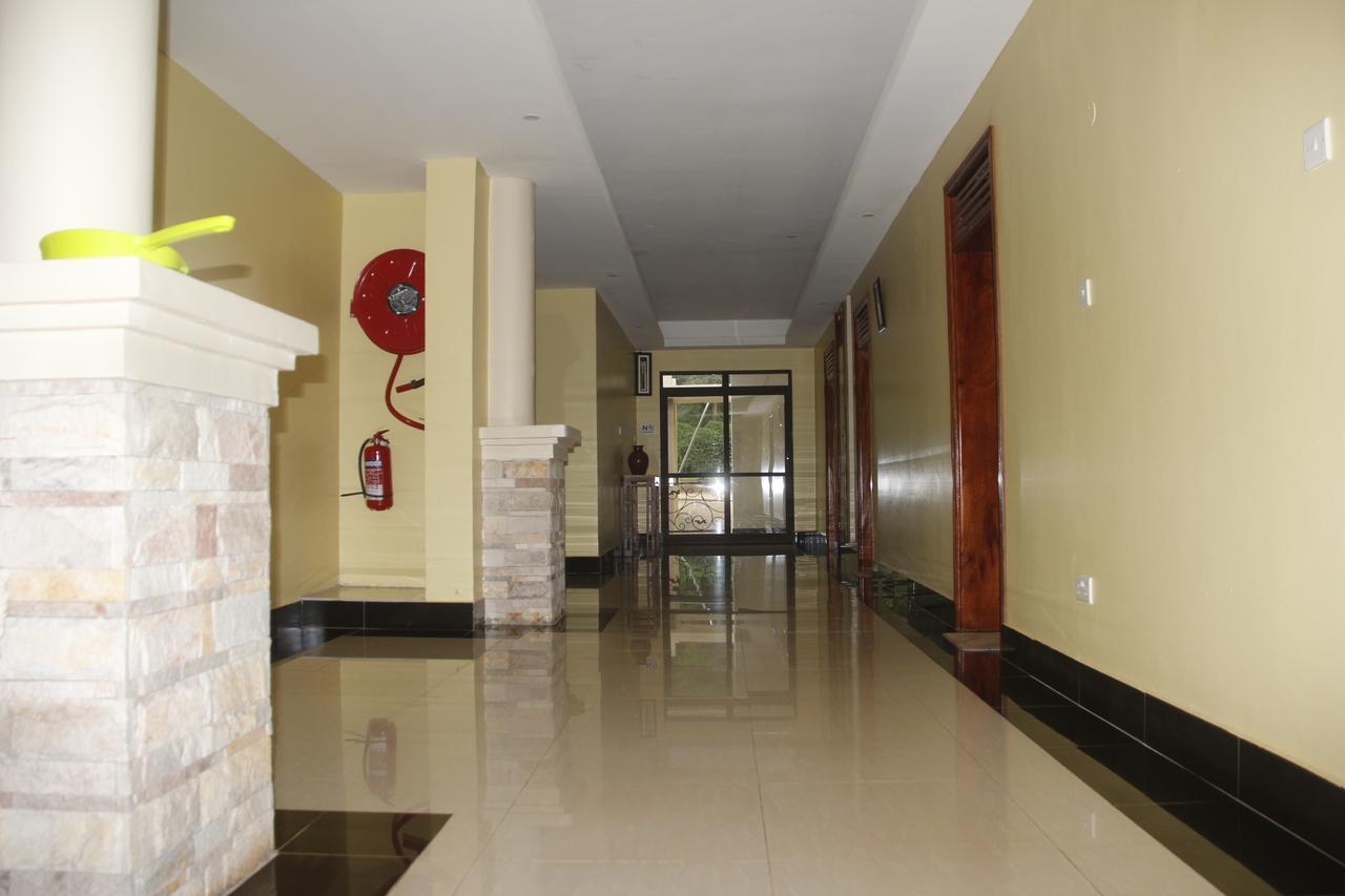 Cepha'S Inn Kabale Екстериор снимка