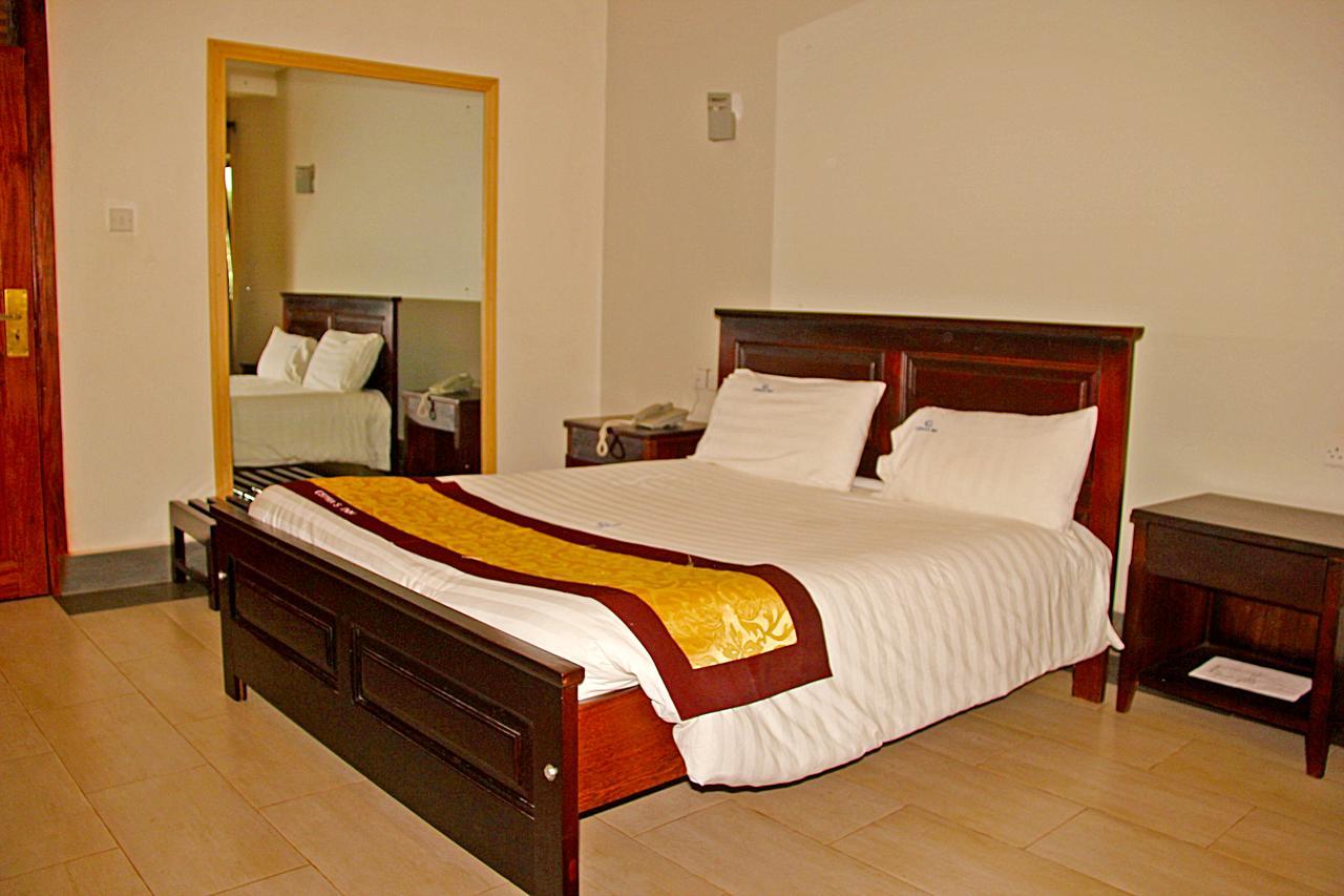 Cepha'S Inn Kabale Екстериор снимка
